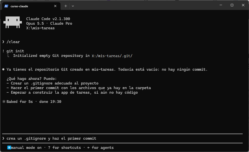Modo shell: ! git init con el resultado Initialized empty Git repository y Claude proponiendo los siguientes pasos