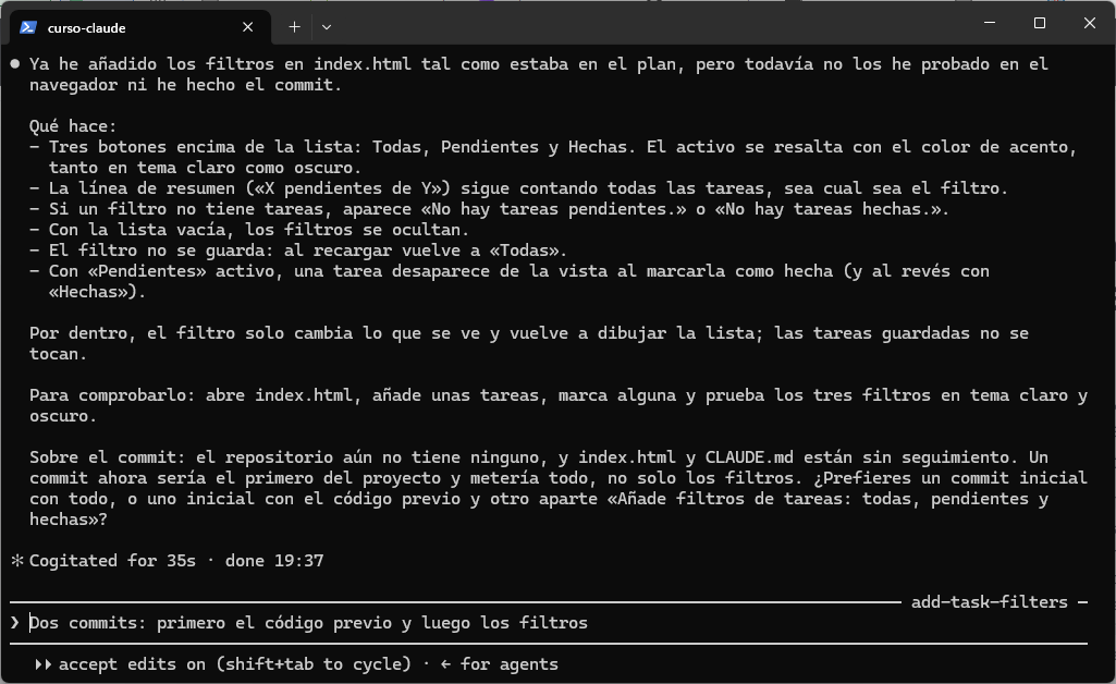 Resumen de Claude con lo que hacen los filtros y la pregunta sobre cómo hacer el commit, con un commit inicial o dos separados